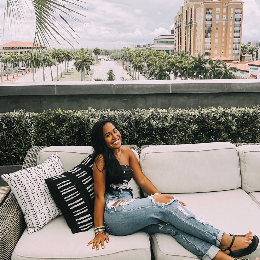 Fashion Nova Highly distressed jeans